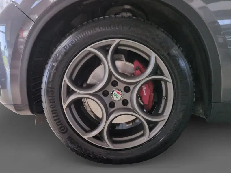 Alfa Romeo Stelvio usata a Agrigento (13)