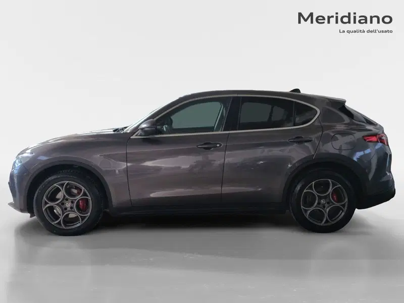 Alfa Romeo Stelvio usata a Agrigento (2)