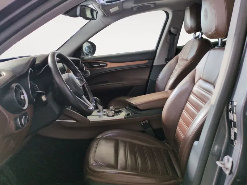 Alfa Romeo Stelvio usata a Agrigento (8)