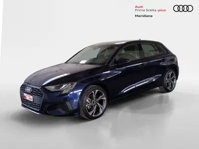 Audi A3 Sedan 30 TDI S tronic Business del 2023 usata a Favara