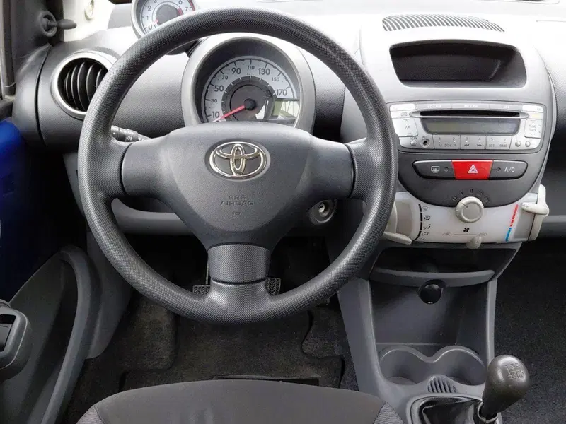 Toyota Aygo usata a Cagliari (7)