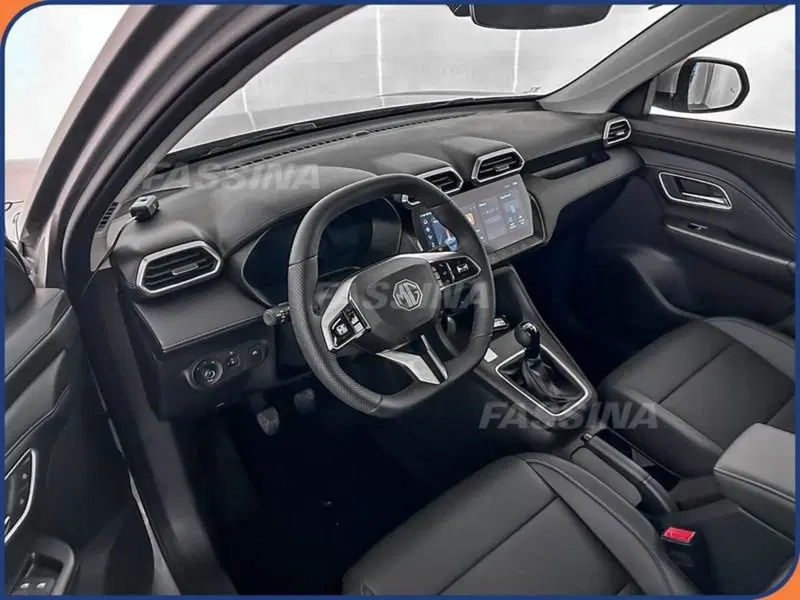 Mg ZS nuova a Milano (9)