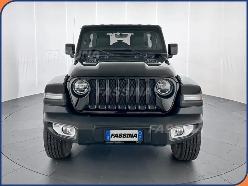 Jeep Wrangler Unlimited usata a Milano (2)