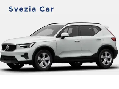 Volvo XC40 B3 automatico Core nuova a Milano