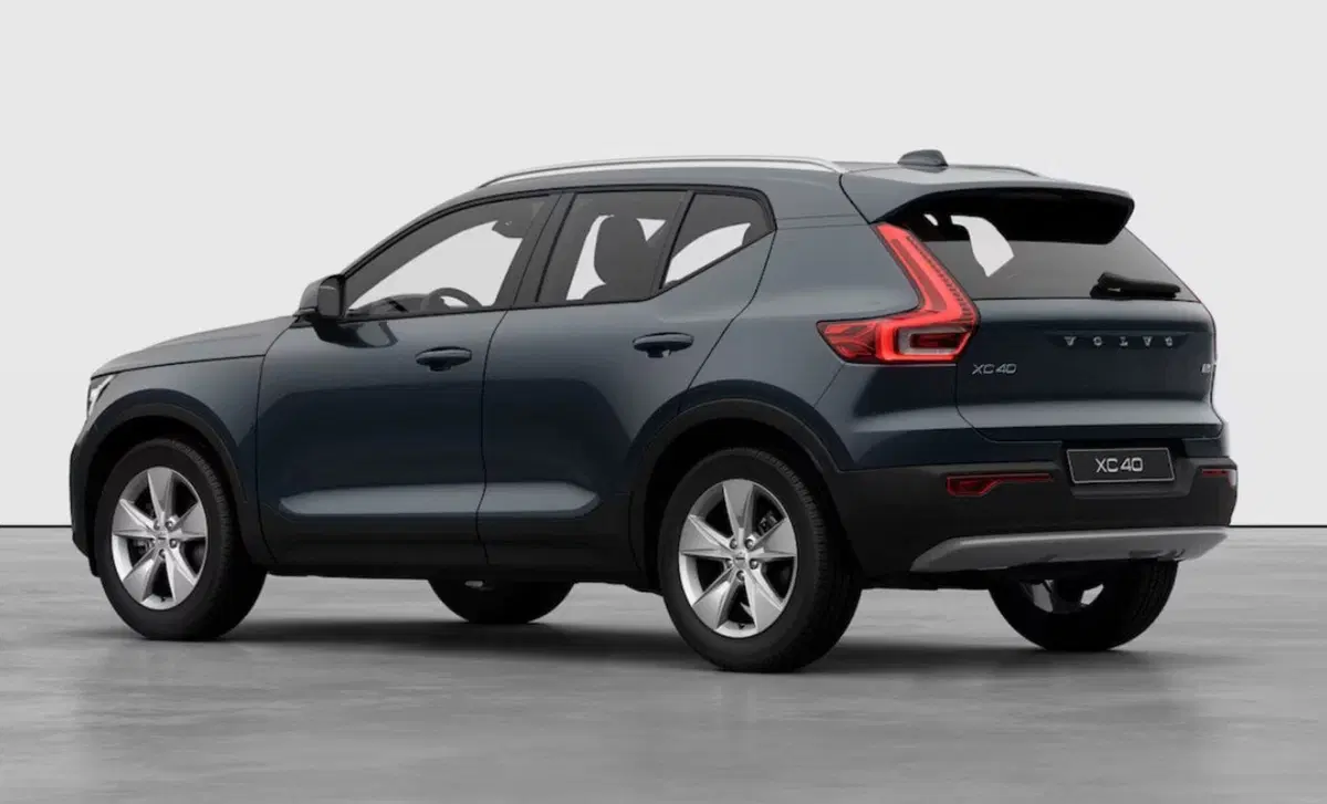 Volvo XC40 nuova a Milano (3)