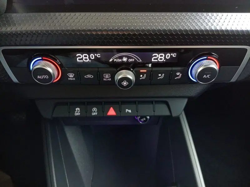 Audi A1 allstreet usata a Bari (8)