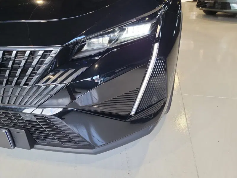 Peugeot 408 usata a Vicenza (9)