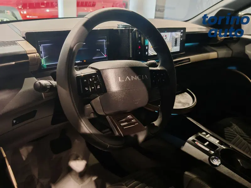 Lancia Ypsilon usata a Torino (7)
