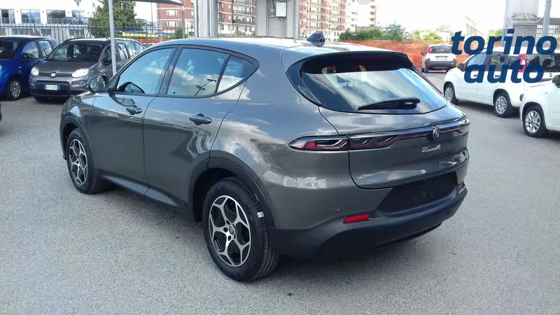 Alfa Romeo Tonale nuova a Torino (2)