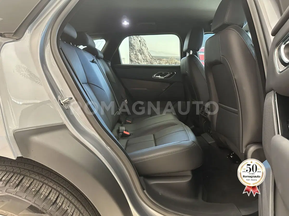Land Rover Range Rover Velar usata a Forlì-Cesena (11)