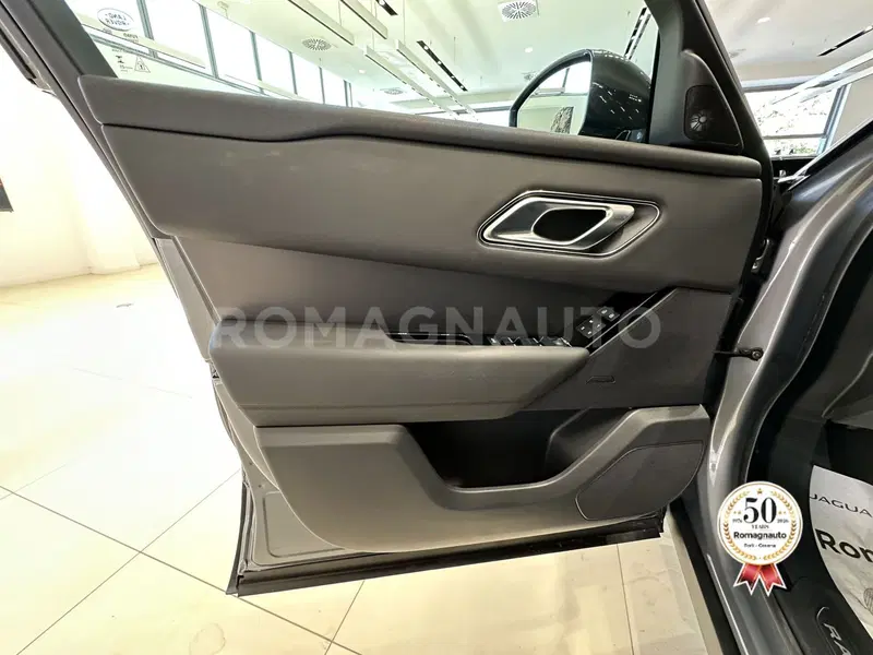 Land Rover Range Rover Velar usata a Forlì-Cesena (15)