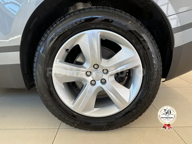 Land Rover Range Rover Velar usata a Forlì-Cesena (9)