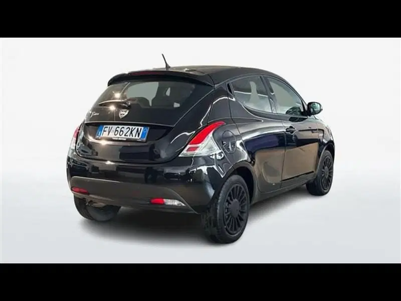 Lancia Ypsilon usata a Firenze (3)