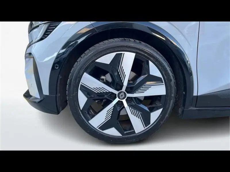 Renault Megane E-Tech Electric usata a Firenze (15)