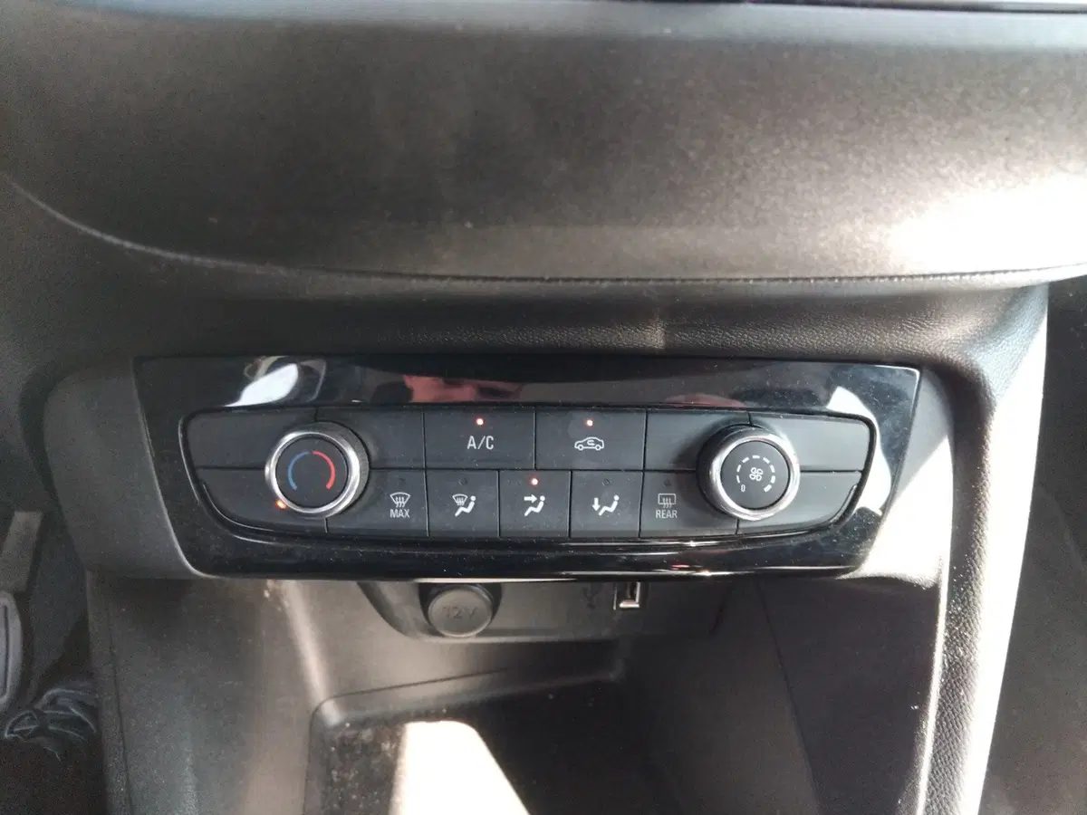 Opel Corsa usata a Latina (18)