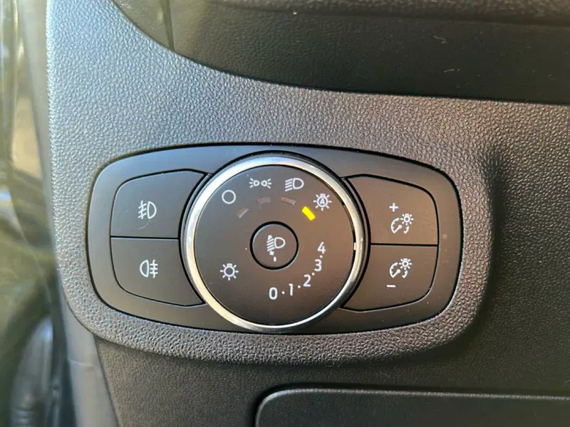 Ford Fiesta usata a Latina (14)