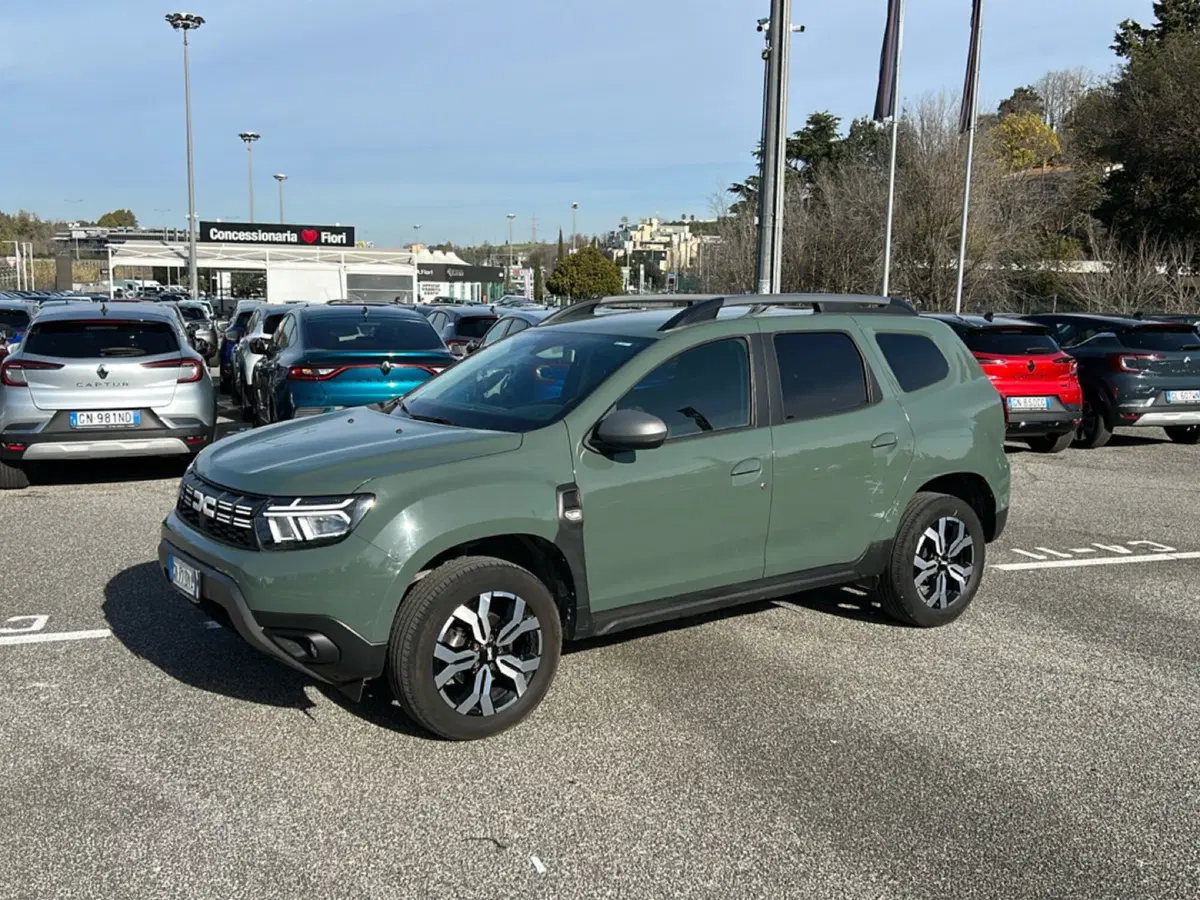 Dacia Duster usata a Latina (8)