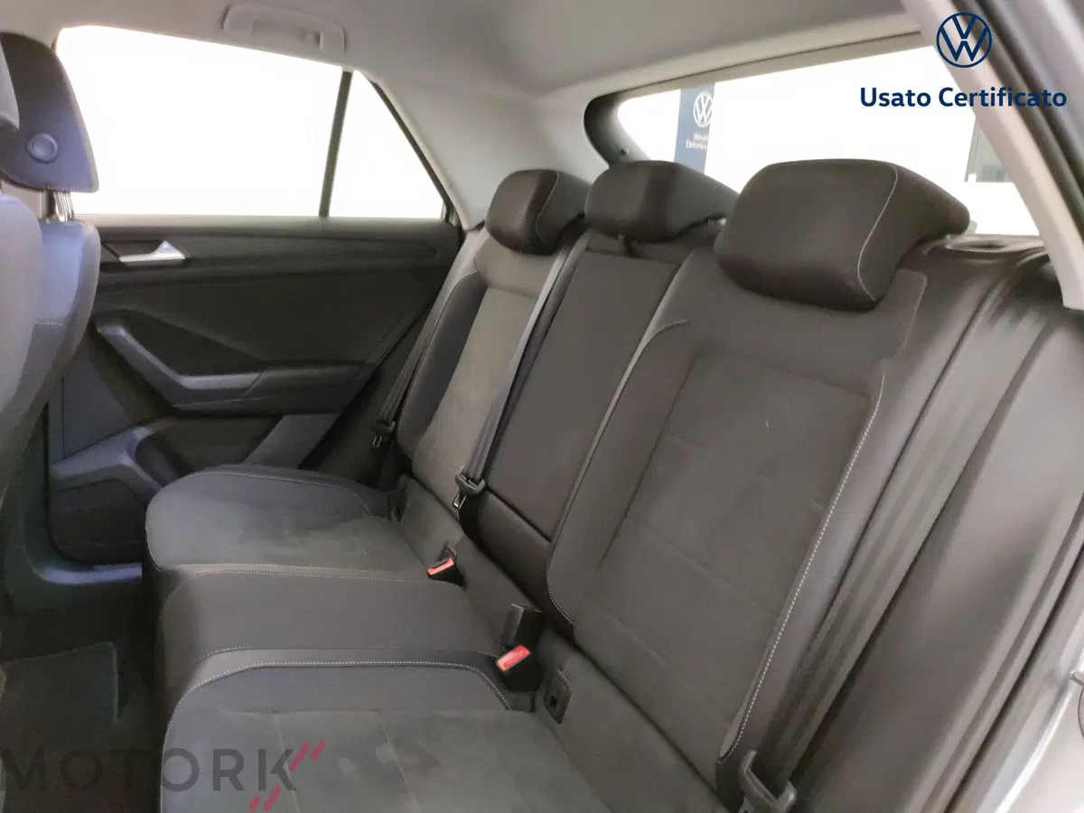 Volkswagen T-Roc usata a Varese (10)