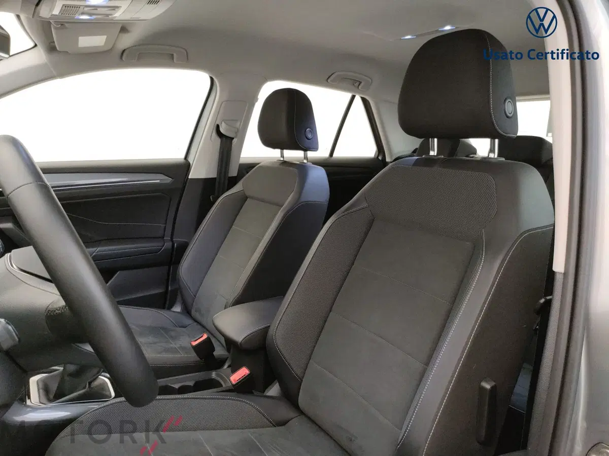 Volkswagen T-Roc usata a Varese (11)