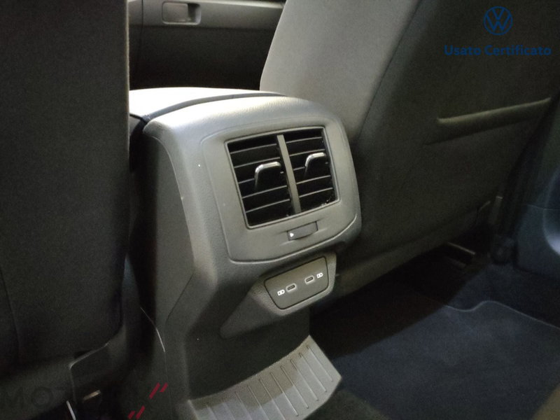 Volkswagen T-Roc usata a Varese (12)