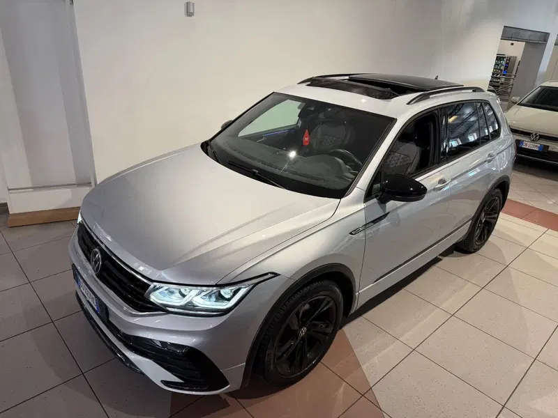 Volkswagen Tiguan usata a Genova (17)