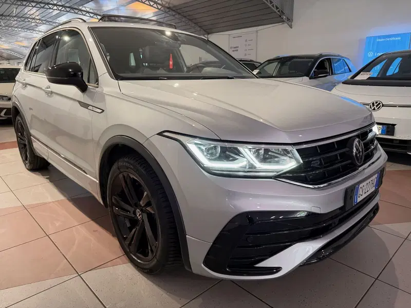 Volkswagen Tiguan usata a Genova (6)