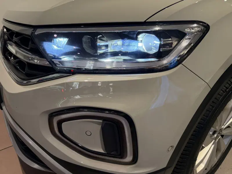 Volkswagen T-Roc usata a Genova (16)