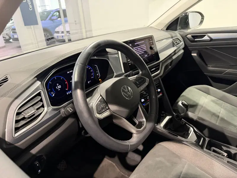Volkswagen T-Roc usata a Genova (8)
