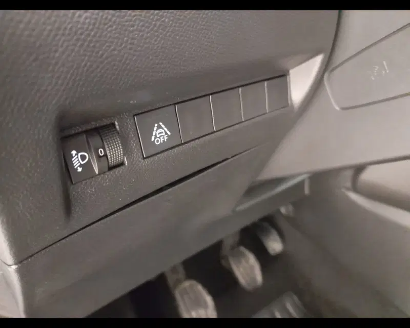 Peugeot 2008 usata a Alessandria (17)