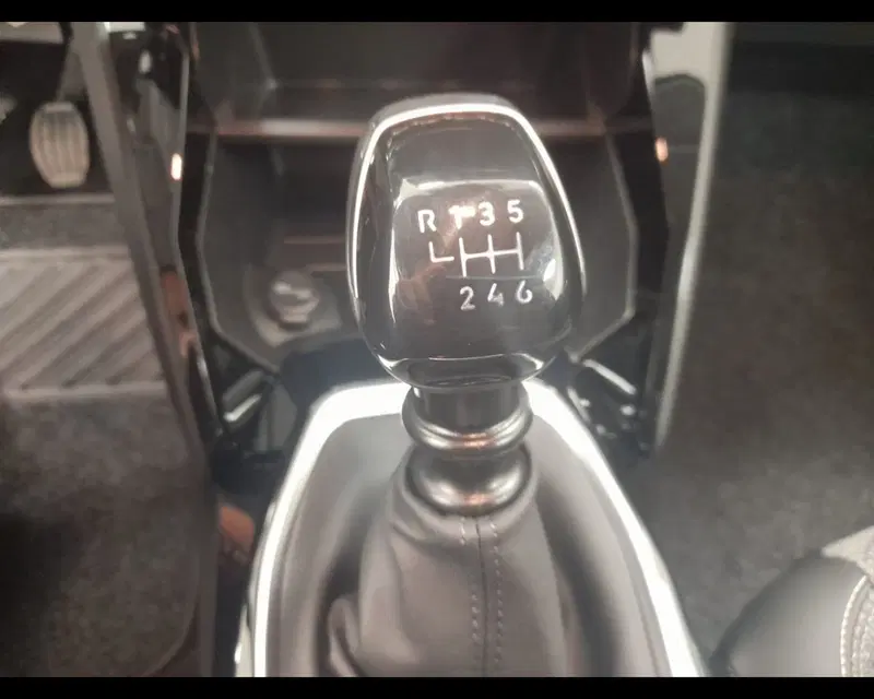 Peugeot 208 nuova a Alessandria (19)