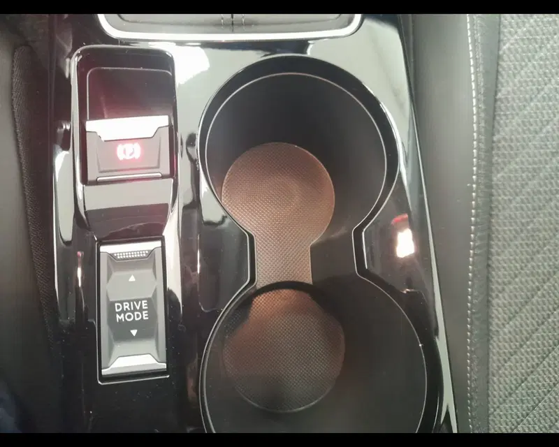 Peugeot 208 nuova a Alessandria (20)