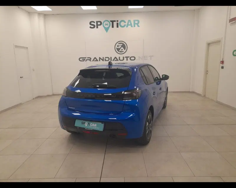 Peugeot 208 nuova a Alessandria (6)