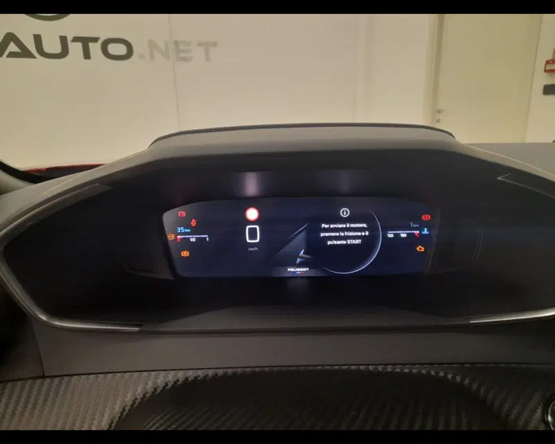 Peugeot 2008 nuova a Alessandria (12)