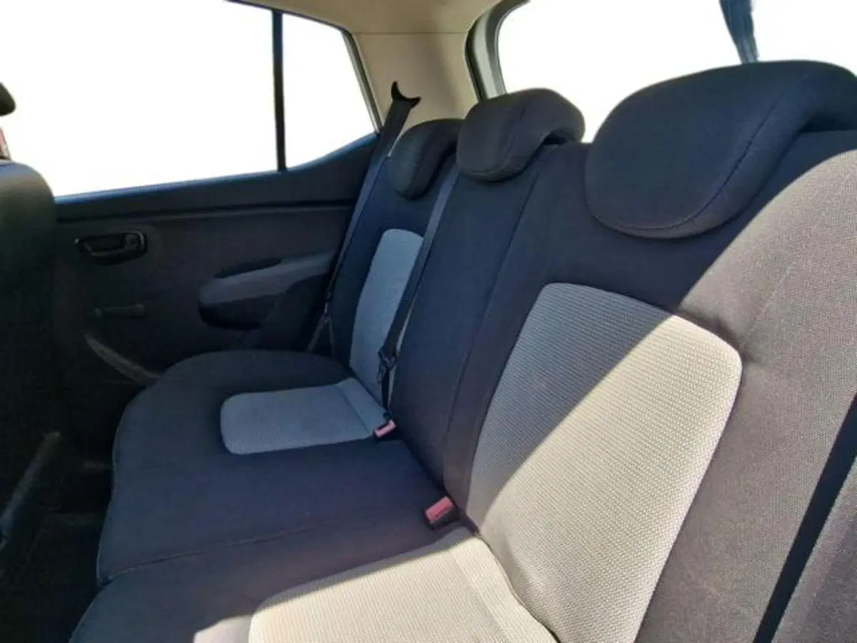 Hyundai i10 usata a Salerno (15)