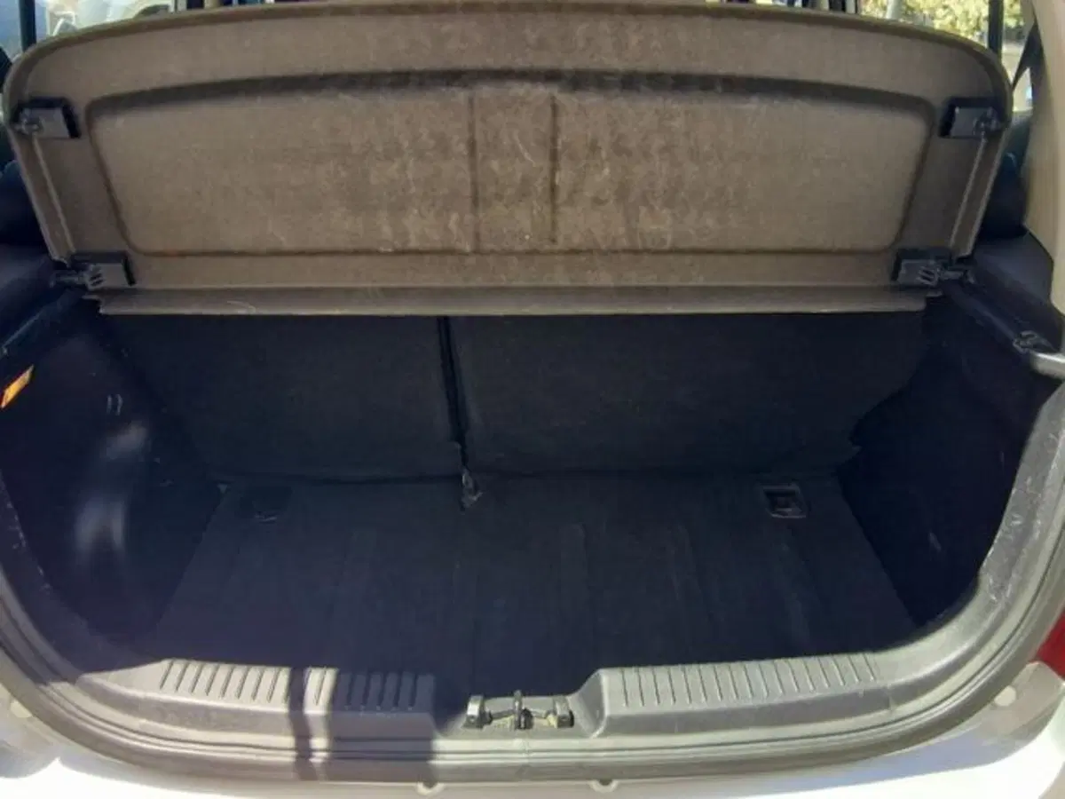Hyundai i10 usata a Salerno (19)