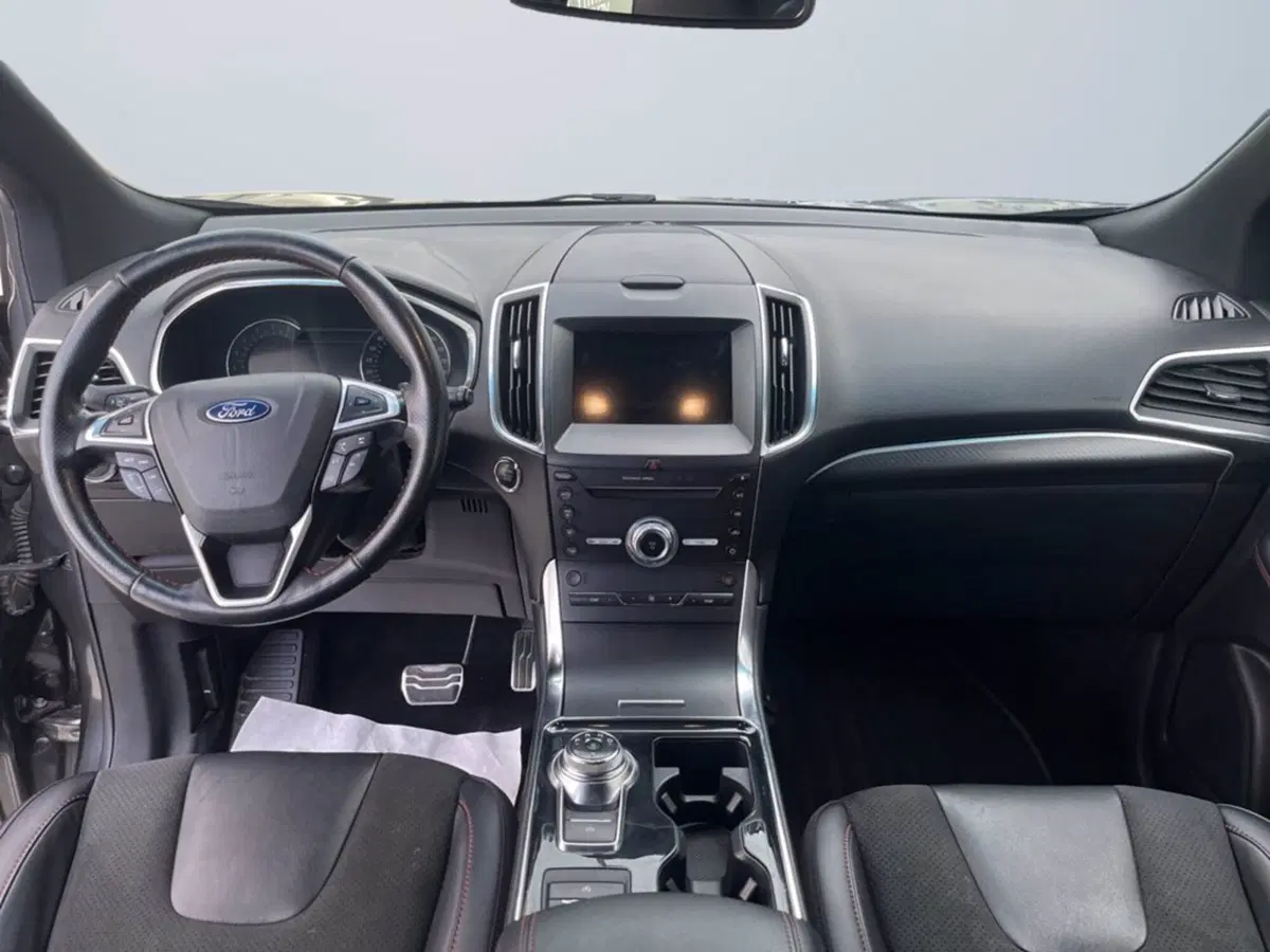 Ford Edge usata a Milano (12)