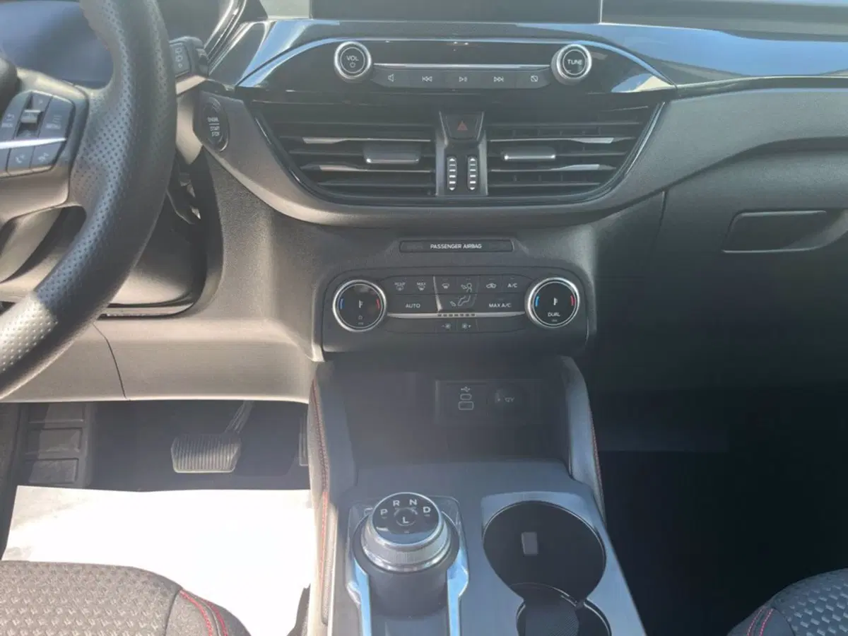Ford Kuga usata a Milano (16)