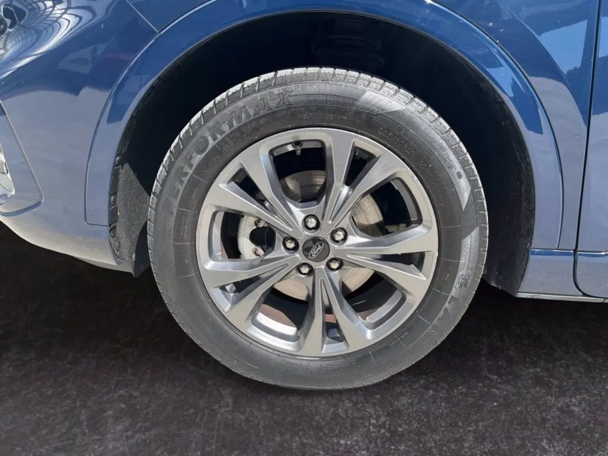 Ford Kuga usata a Milano (9)