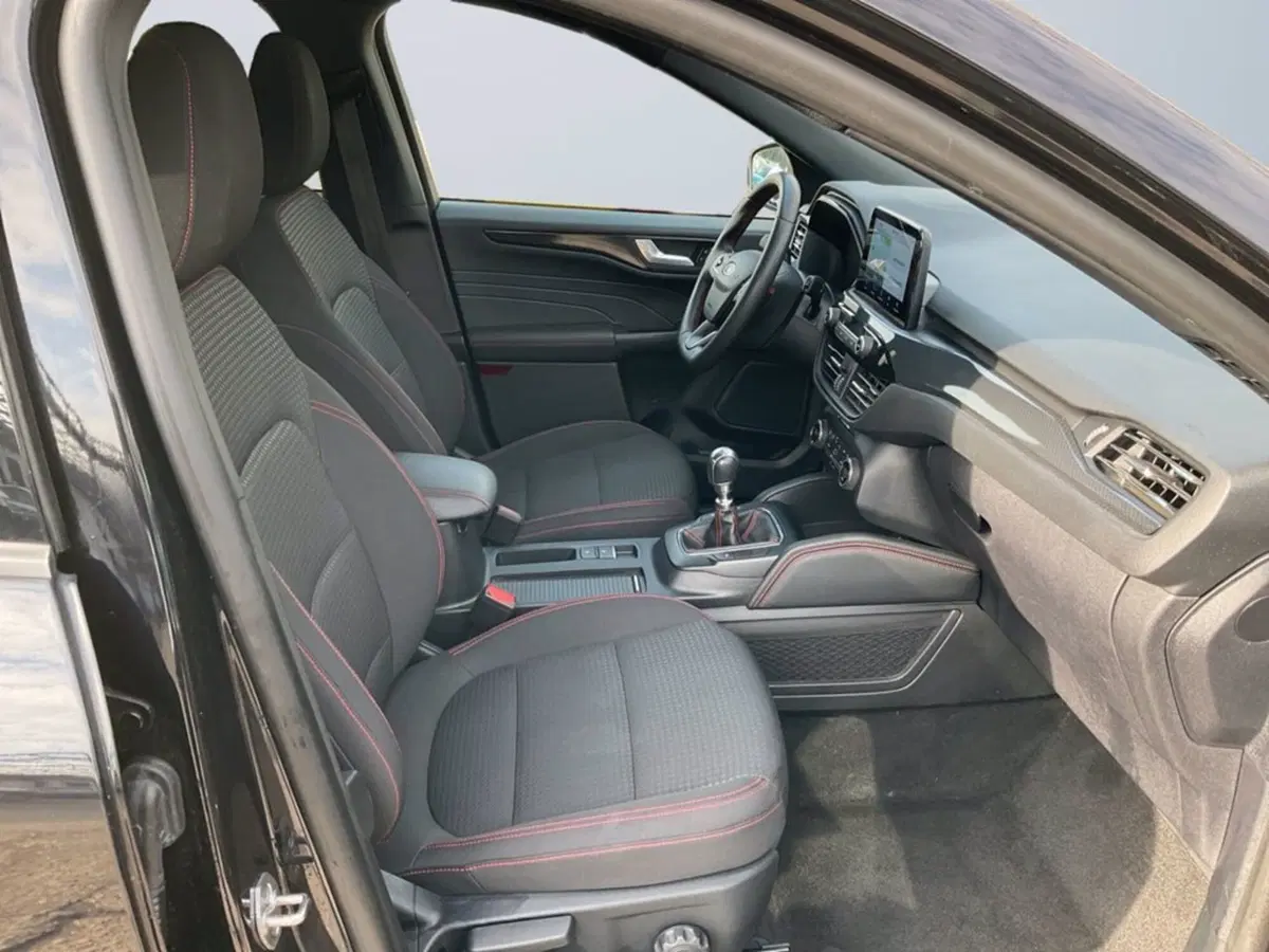 Ford Kuga usata a Milano (11)