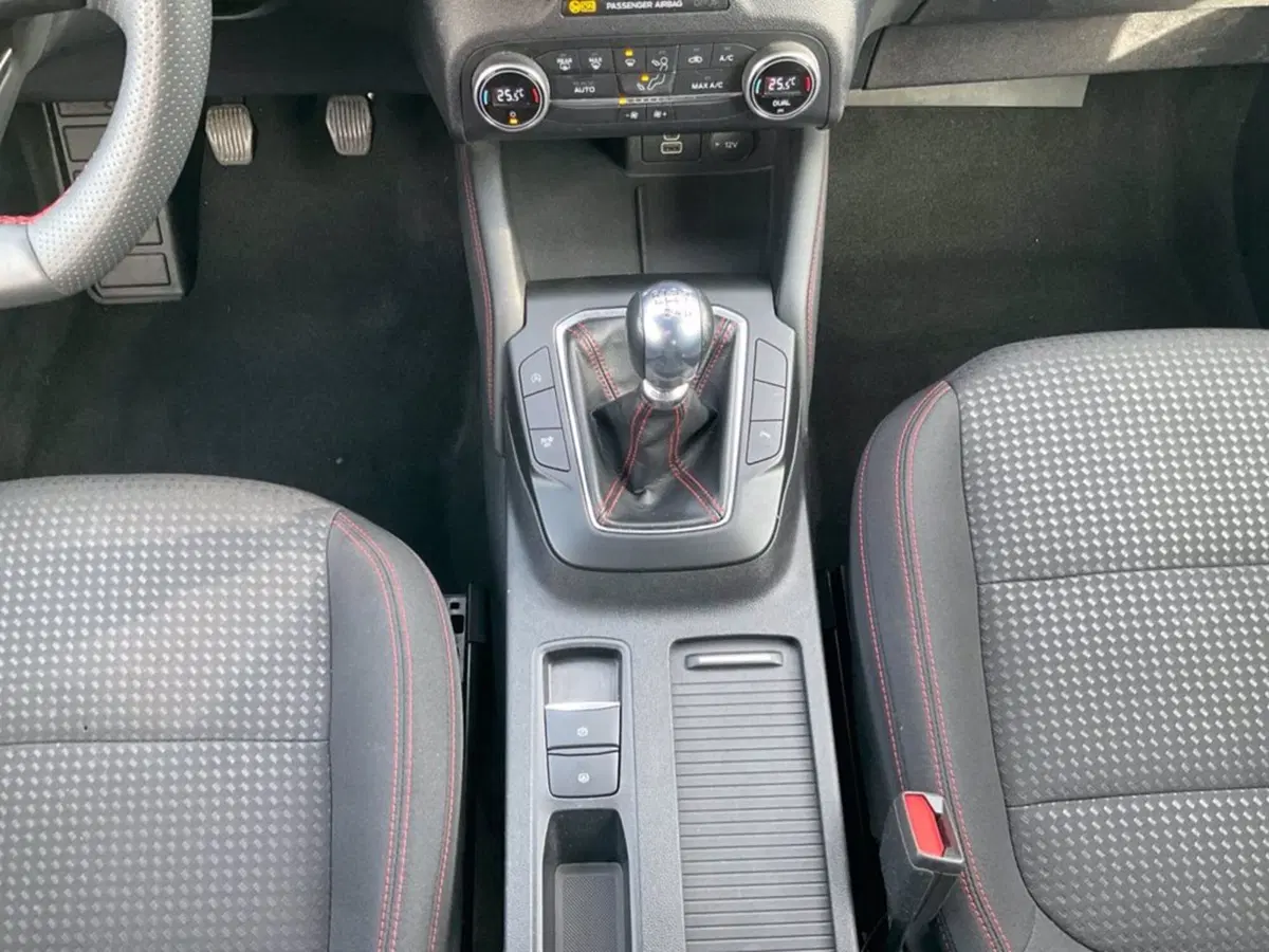 Ford Kuga usata a Milano (15)