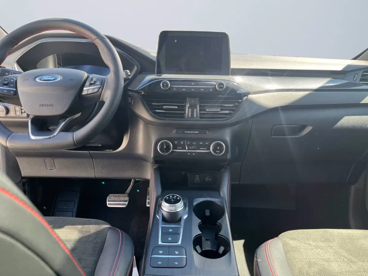 Ford Kuga usata a Milano (11)