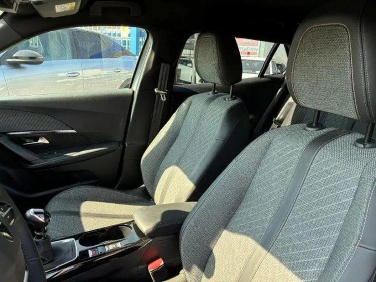 Peugeot 2008 usata a Milano (15)