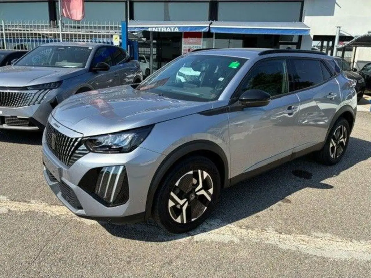 Peugeot 2008 usata a Milano (2)