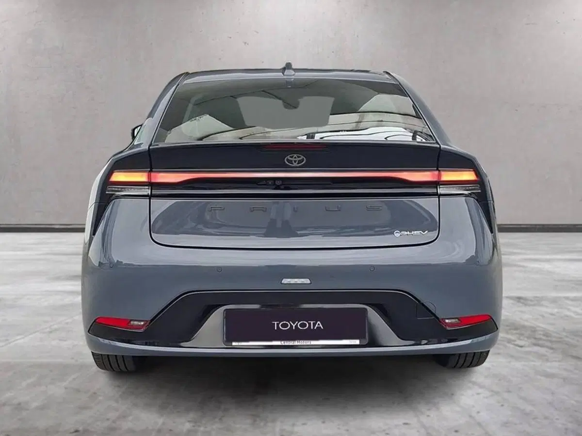 Toyota Prius Plug-in usata a Torino (4)