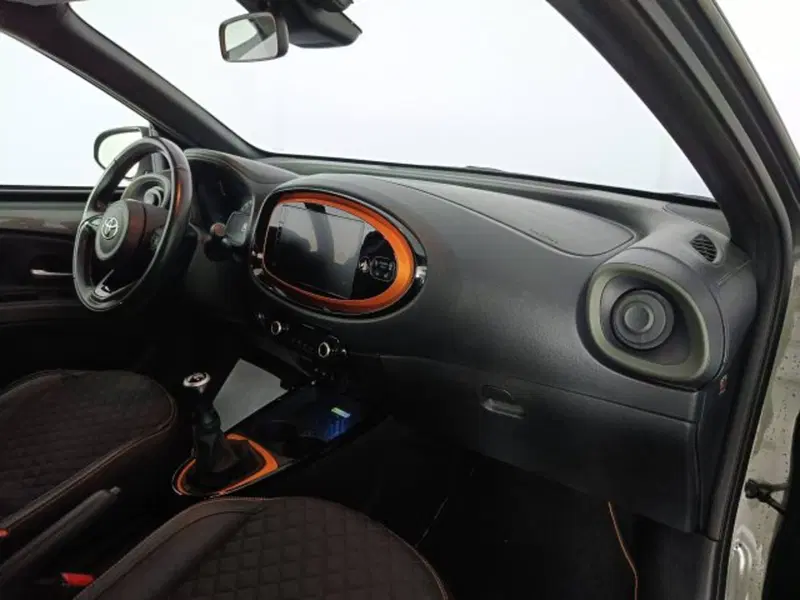Toyota Aygo X usata a Teramo (10)