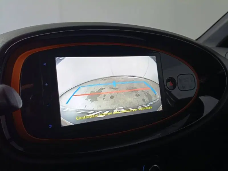 Toyota Aygo X usata a Teramo (14)