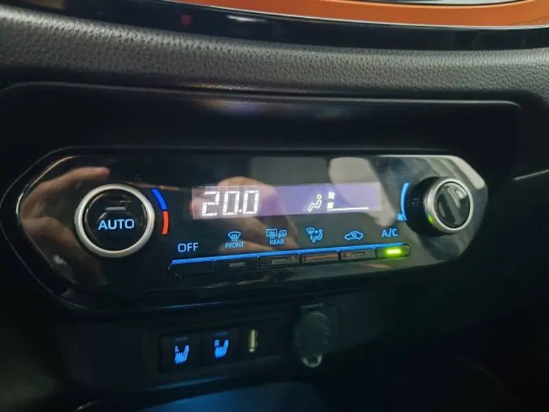 Toyota Aygo X usata a Teramo (15)