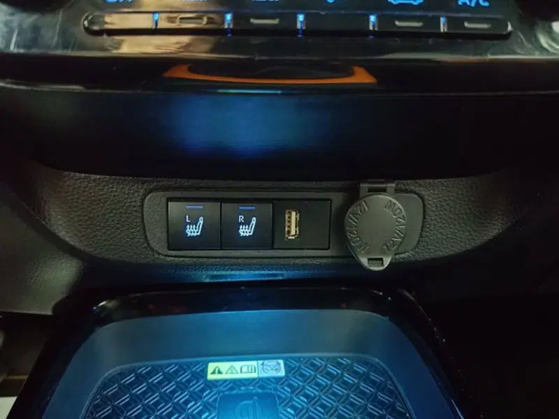 Toyota Aygo X usata a Teramo (16)