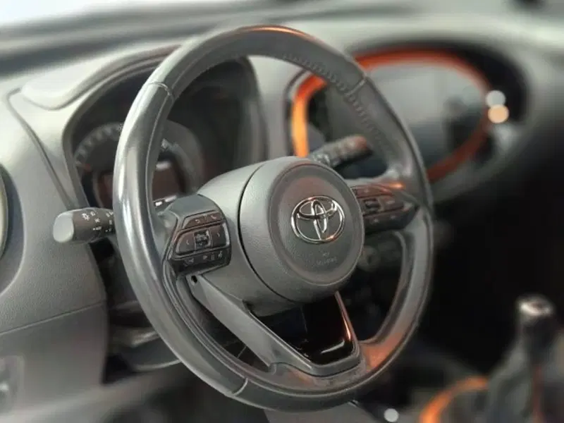 Toyota Aygo X usata a Teramo (19)