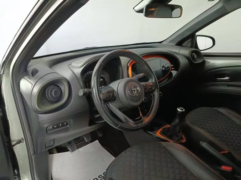 Toyota Aygo X usata a Teramo (7)